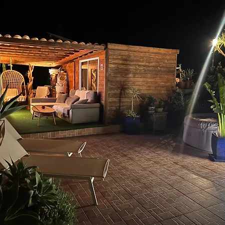 Studio Bed-room In Quiet Montain - Swimming Pool, Jacuzzi, Wifi, Tv Outdoor Chill Out - La Lezardiere *